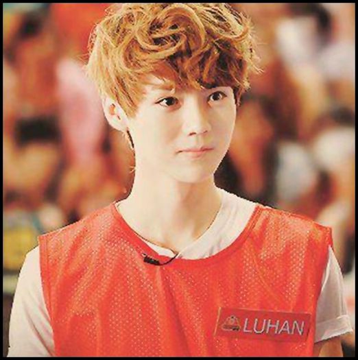 (LH) ..Okay,bye Bora. :) Vin imediat. :D (pleaca afara)