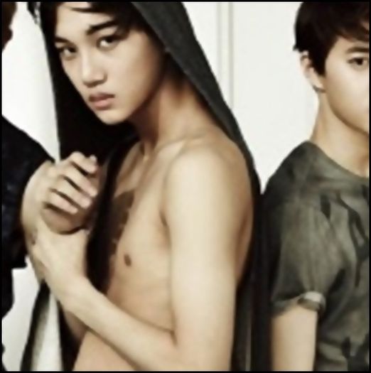 (Kai) ..Bine. :3 ;;) Seob,hai sa ne jucam in apa. >:) ;;) - X - x - BEACH - 03 - x - X