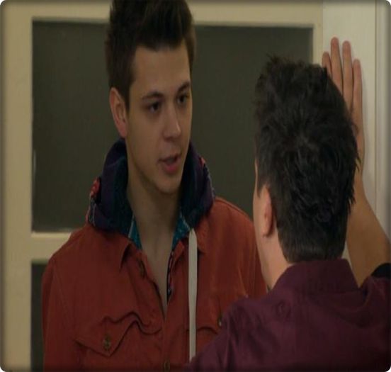Eu nu fac vrăjeli dragă, că nu-s vrăjitor. =;