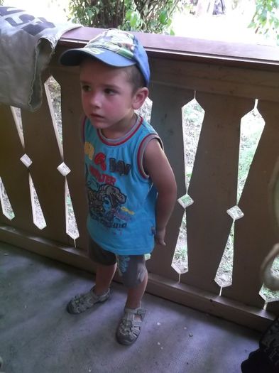 ASTEPT SA-MI PICE FATA SI MIE