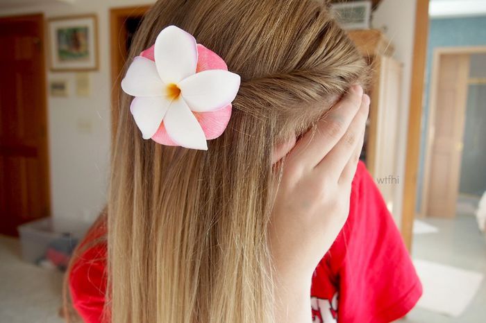 　　　　@ANNA ↘ is my friend ↙.