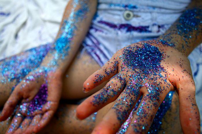 　　　　@ANDRW ↘ is my friend ↙