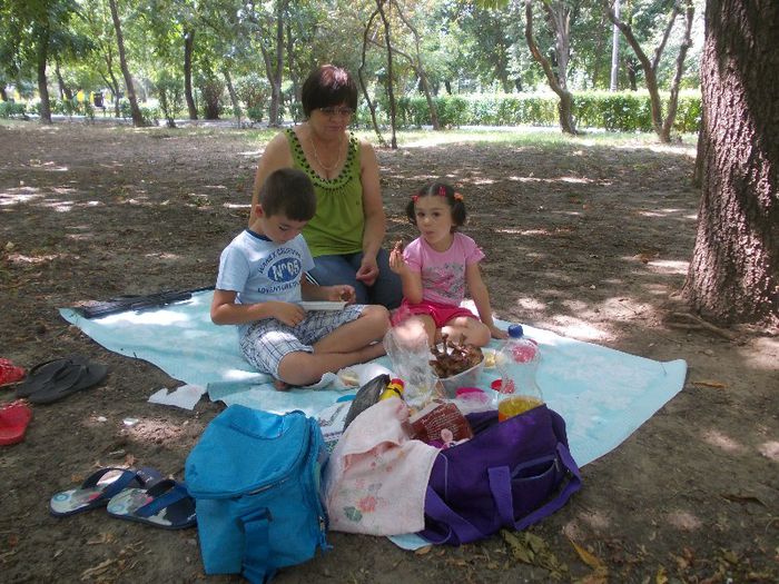 Ziua lui ALEX P. 089 - ziua lui alex la zoo
