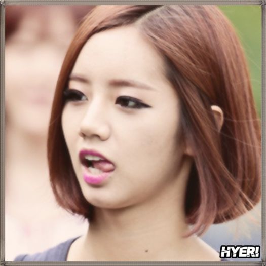 @. .. :-? ...Ce sa aleg.. mmm.. Clar, inghetataa. :"> ..:))