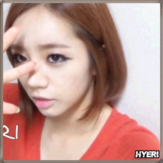 @. ...:-? .Vanilie. ;;) Tu? :> :))