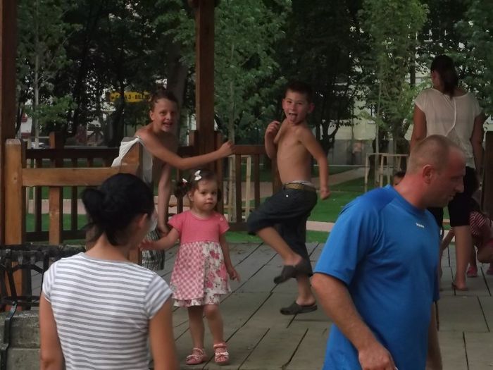 suntem la casthing, un fel de selectie