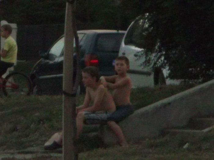 ....dar tragem si cu ochiul la bundu