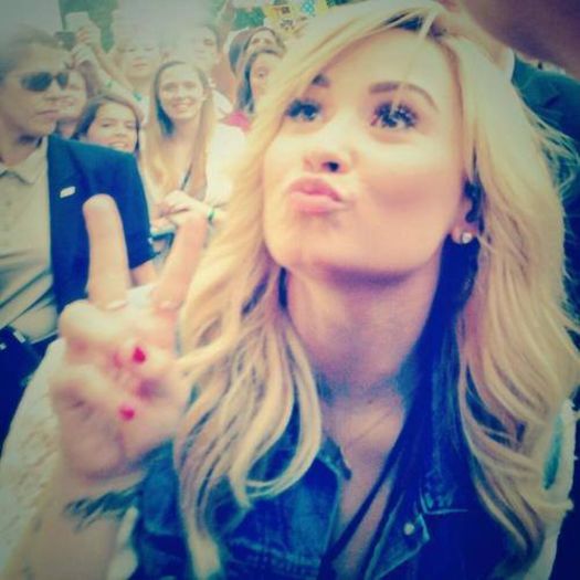 demi-lovato-1372777060 - R Dem D Lovato H