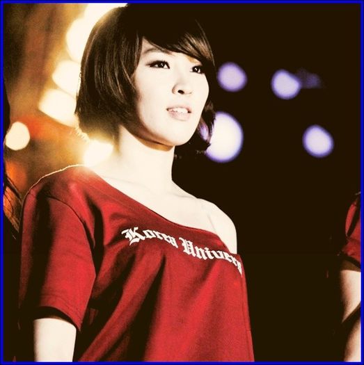 .` (intra;lasand usa deschisa).. Am ajuns ^^...Oh..hei..