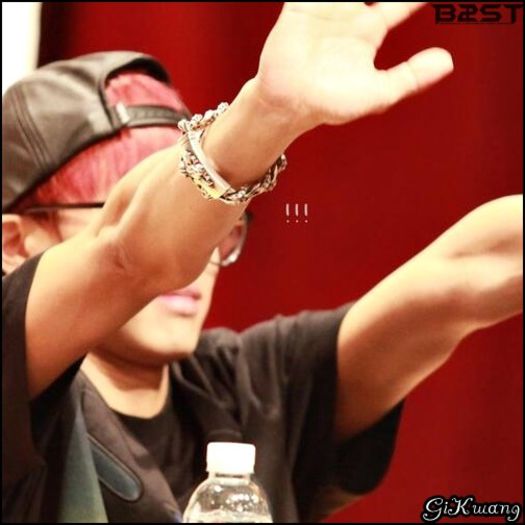[KK] ... Hellow. :-h ...:)) ..