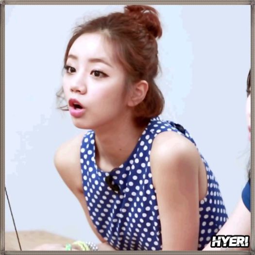 @. ...[se uita dupa Dae] ..YAA! :-L ..Eu vin dupa tine.. si tu. :-L ..[pleaca] - l - x - Episodul 90 - x - l