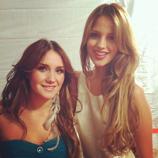 Eiza y Dulce (1)