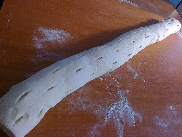 Paine decorativa - cu rosii - Culinar 1