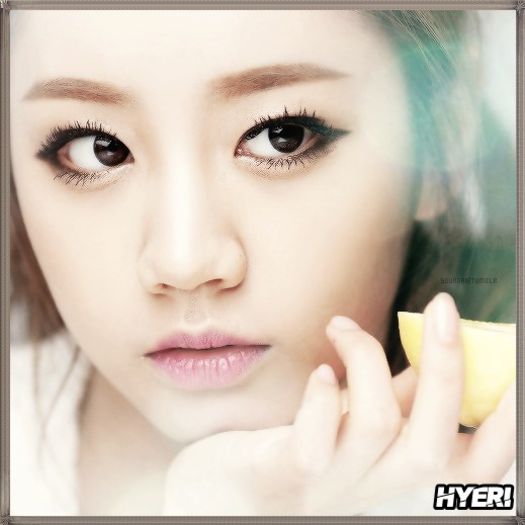 @. ..[se intoarce cu o inghetata] .. Oh, Seob.. nu te`am vazut. :-L ..:-w ..:)) ..