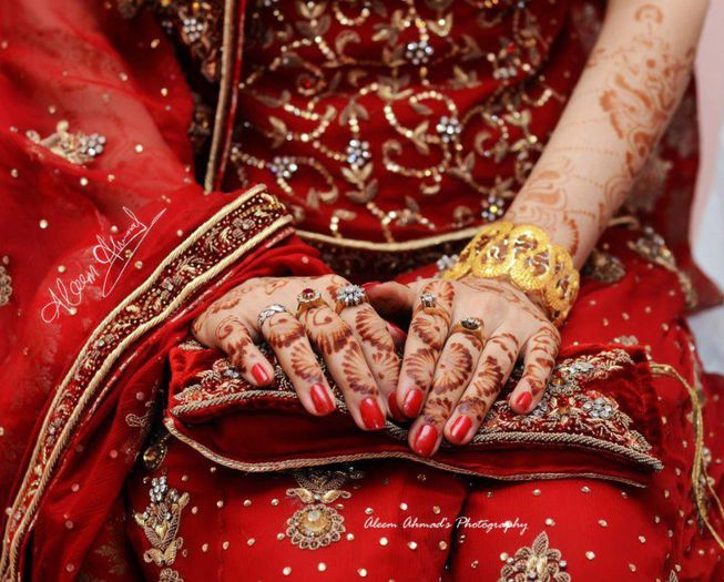 315949_576091172415071_783793632_n