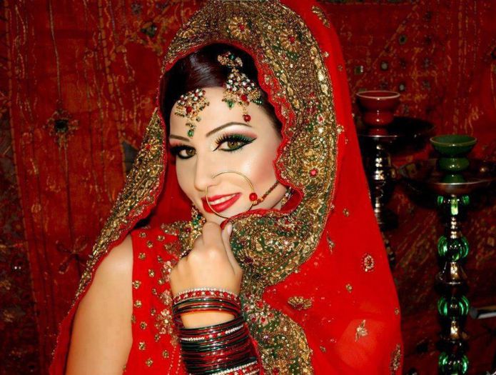 935017_576091755748346_1463342647_n