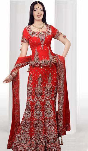 179169_581688745188647_1664392887_n