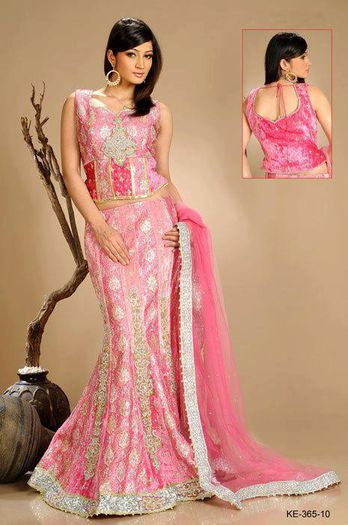 936370_581688495188672_1877769973_n