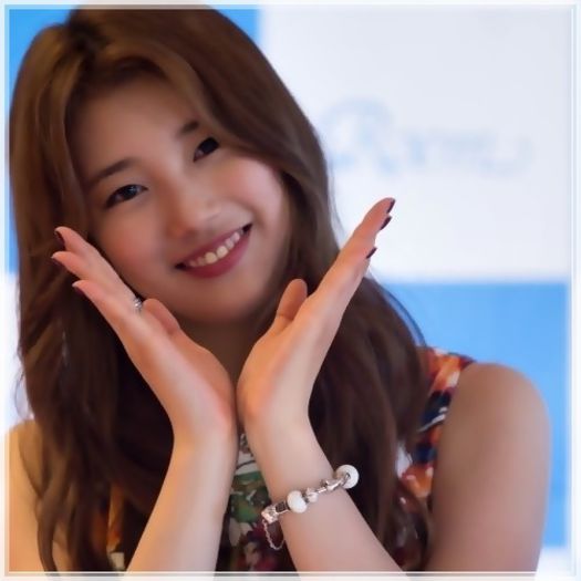 (*) ..Aa.. :-? .. Dupa fata ta, Kyu`.. am impresia ca vrei sa faci lucruri malefice pe aici.. :-?