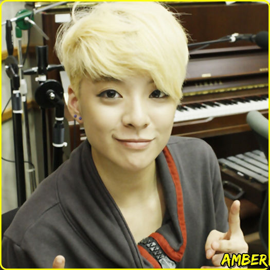 () Ar fii o solutie..sa iti bati si tu joc de ea. :> :)). - l - x - Episodul 92 - x - l