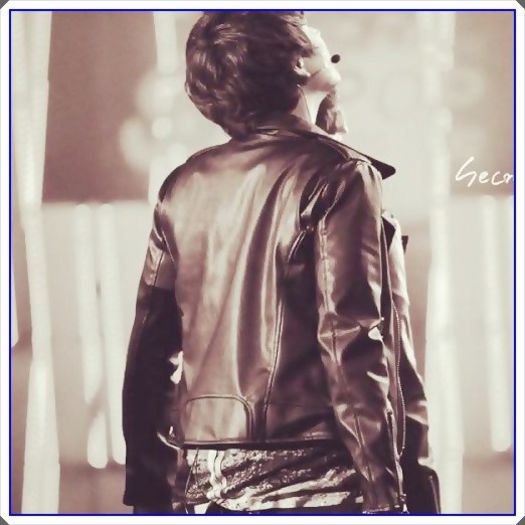 <K>. Asteapta-ma !! :-w...(ia bagajele;pleaca dupa JY) - l - x - Episodul 92 - x - l