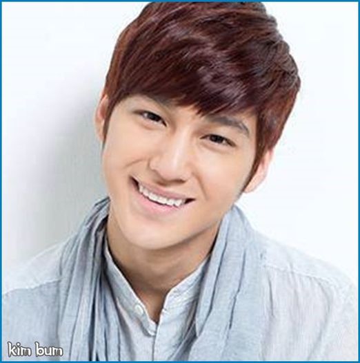 KB. Euun. :o3 [se ridica,merge la ea,o imbratiseaza] :o3