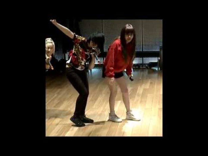 j2 - 2NE1 dance practice