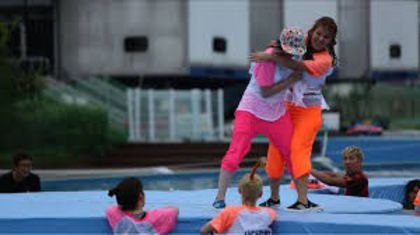 80 - 2NE1 funny moments
