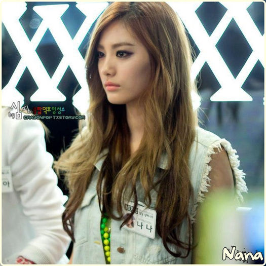.★. ..o.O.. K..K..Kahi? :-ss...Yoseob..o lasam pe alta data..:-ss