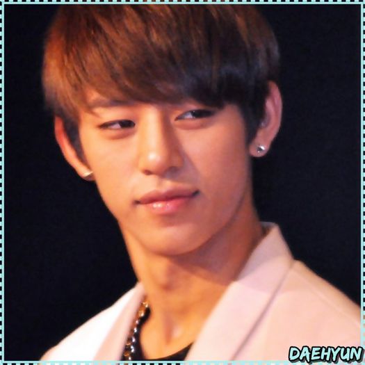 ^D^ Salut. :-h (:| [se intinde pe jos] (:|.