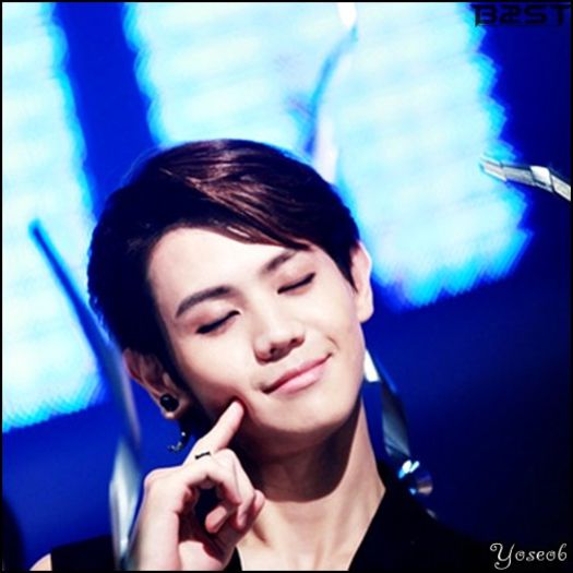 [:X] ..Deoarece Lizzy, doarece destinul tine cu Nana. :>