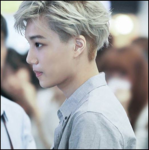 (Kai) ..Anunta-ma. (:| Cand pleci sus.. (:| ..(isi pune capul pe perina)