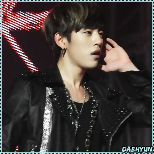 ^D^ (:| [coboara] (:| Neata. (:|.