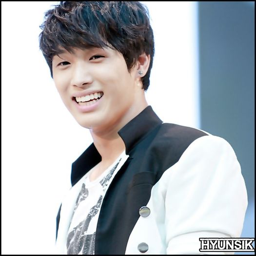 ;; [se aseaza langa Hoon] :-?.