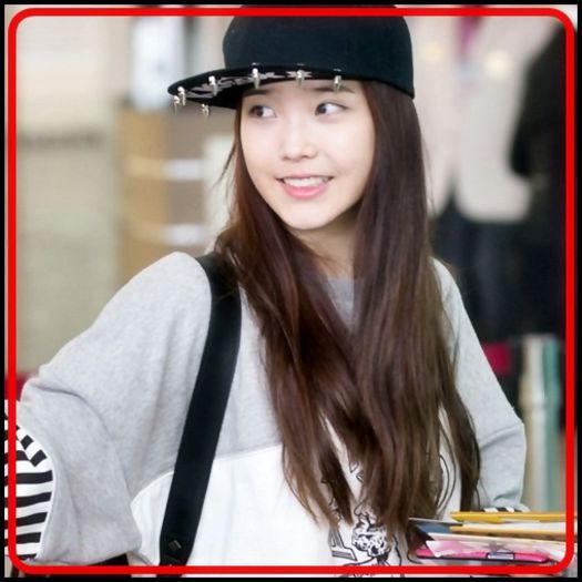 |IU| ..|merge la Jei| ..Haide.. stii... te asteapta fetele. :) ..Byes. |pleaca cu ea| ..