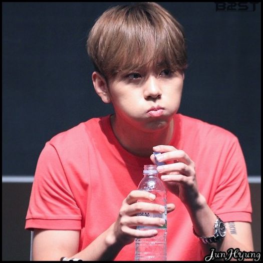 [JH] ... [bea] .. (:| ...Paaa.. :-h