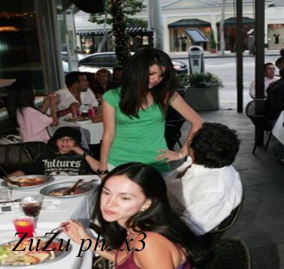 30.07 - The Perfect Game Wrap Party - x - SG - 30-07-2007 - The Perfect Game Wrap Party - Selena Gomez