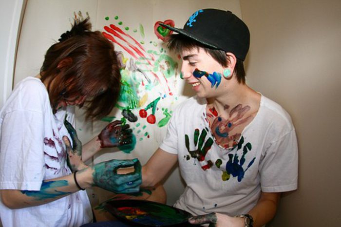 　　　　　　　@RENNI ↘ is my friend ↙