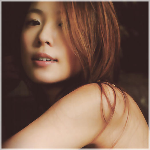 ;; Eu te conduc pana la fereastra..:-?.. Dar nu sunt wolf, deci cadere placuta ^^..:))