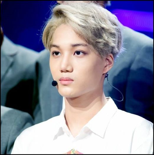 (Kai) ..A iesit azi-noapte..fara mine? ._.