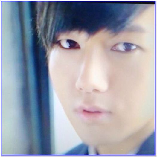 <Y>. Nana..l-am lasat in camera mea..ascuns bine :-L..(se uita catre Kyu) - l - x - Episodul 95 - x - l
