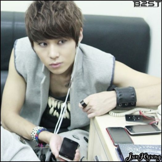 [JH] .. :-L ..Treci aici, nu ma fa sa tip. :-L ..:-L - l - x - Episodul 95 - x - l
