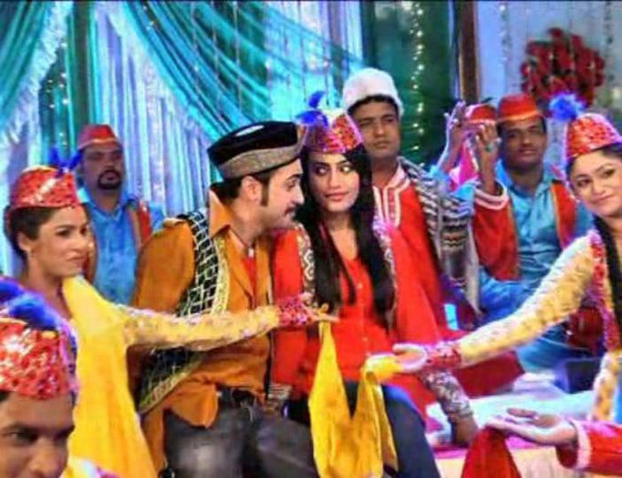 998019_513646015351372_931396777_n