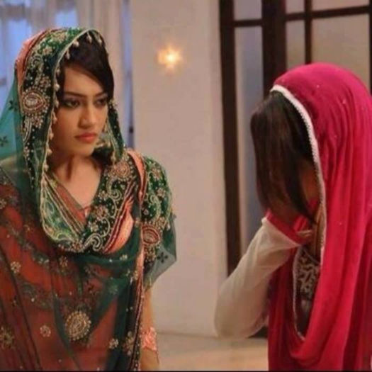 1003686_513646208684686_505120478_n - 15-Surbhi Jyoti- Zoya