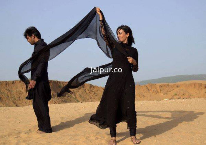 1002063_506218152760825_799252669_n