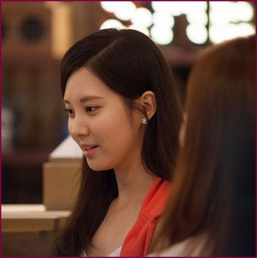 S; [ii da lui Kai o palma -.-] Esti cam nesimtit. :| Si tu si Sulli. :| DOI NESIMTITi. :|