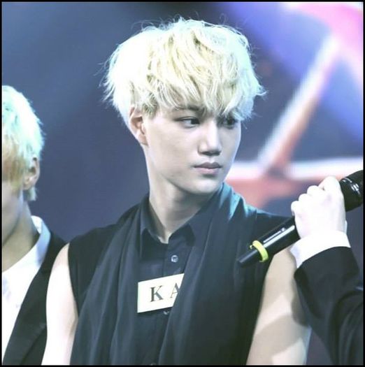 (Kai) ..Vaai,saraca Jung Ah. x_x