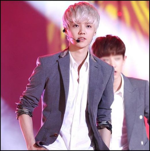 (LH) ..#Dublu-pokerfaceee.