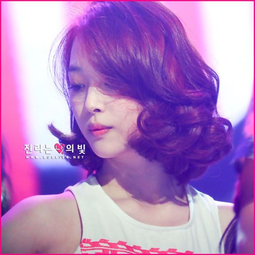 `.. Bataie..putin spus. -.- [isi sterge sangele de la gura gen MAMA :))=))].