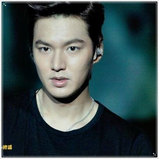 $. [intra pe usa din spate] ..Seob tu nu auzi ca.. :| ...WTF.. :|